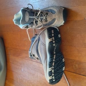 LL Bean Snow Sneakers